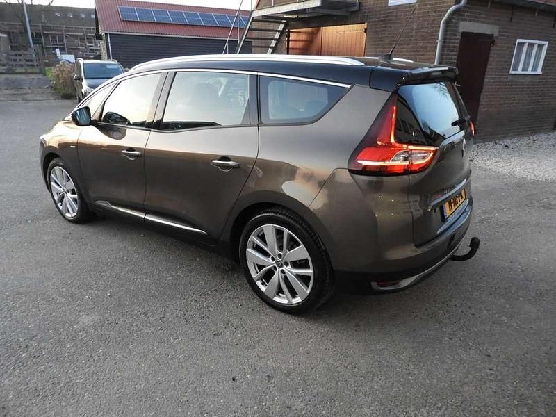 Occasion Renault Scénic IV LIMITED 140 PK (102 kW) 2020 Bruin MPV