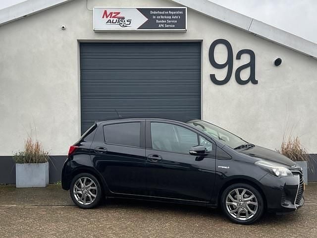 Occasion Toyota Yaris 74 PK (54 kW) 2016 Zwart Hatchback