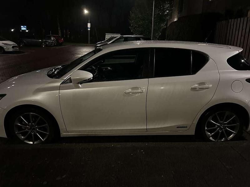 Occasion Lexus CT200h Business Edition 99 PK (72 kW) 2013 Wit Hatchback