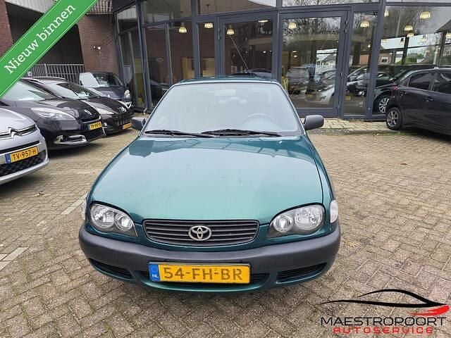 Groen Gebruikt 2000 Toyota Corolla Terra Sedan | € 2.250 (Eerlijke prijs) - Afbeelding 1/4