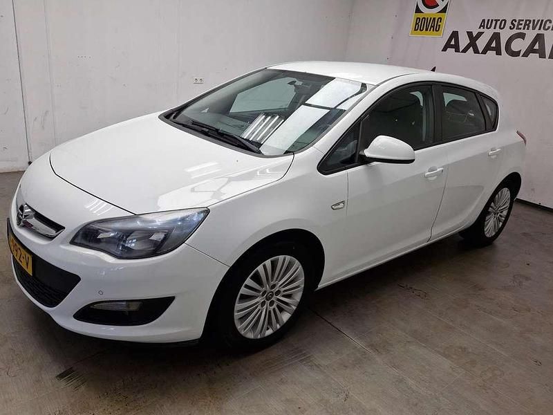 Occasion Opel Astra Business 140 PK (102 kW) 2014 Wit Hatchback