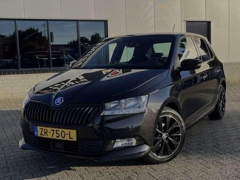 Zwart Gebruikt 2019 Skoda Fabia Monte Carlo Hatchback | € 13.995 (Eerlijke prijs) - Afbeelding 1/4