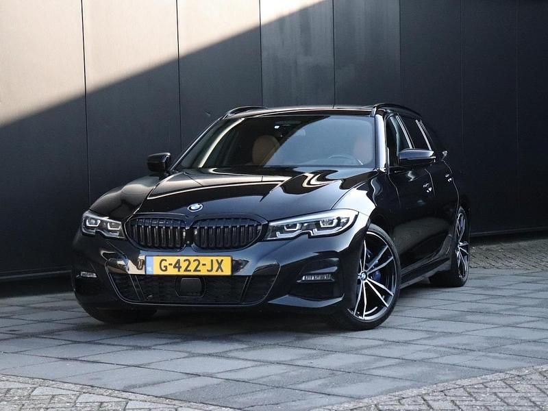 Occasion BMW 330 Executive 2019 Zwart (metallic) Stationwagen
