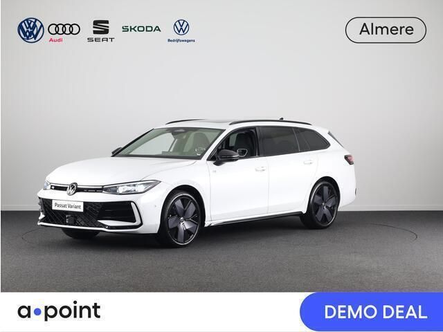 Wit Gebruikt 2024 VW Passat Business Stationwagen | € 43.449 - Afbeelding 1/4