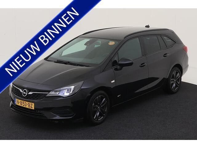 Zwart Gebruikt 2021 Opel Astra Design & Tech Stationwagen | € 14.900 (Eerlijke prijs) - Afbeelding 1/4
