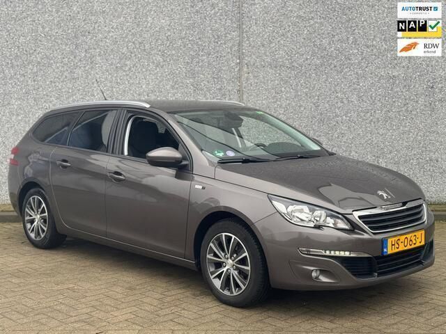 Grijs Gebruikt 2016 Peugeot 308 Style Stationwagen | € 6.666 (Goede deal) - Afbeelding 1/4