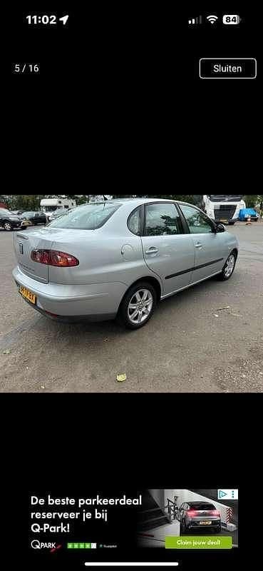 Grijs Gebruikt 2007 Seat Cordoba Sedan | € 1.000 (Eerlijke prijs) - Afbeelding 1/4