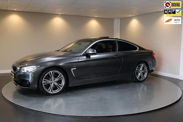 Grijs Gebruikt 2014 BMW 428 Executive Coupé | € 22.440 (Eerlijke prijs) - Afbeelding 1/4