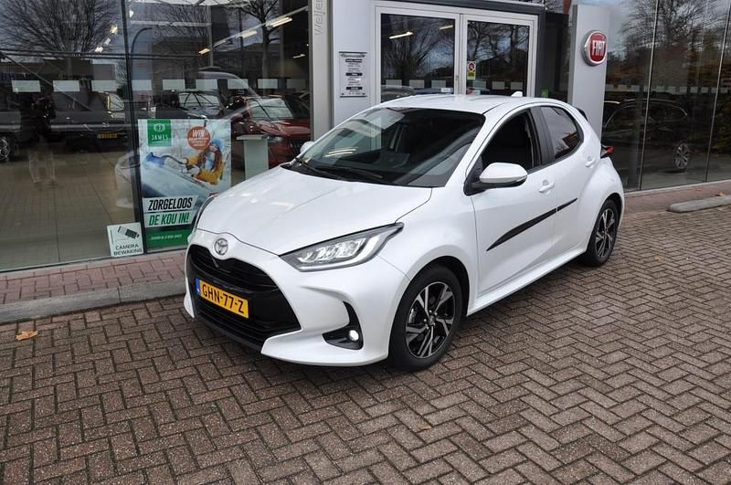 Occasion Toyota Yaris Hybrid 2024 Wit Hatchback