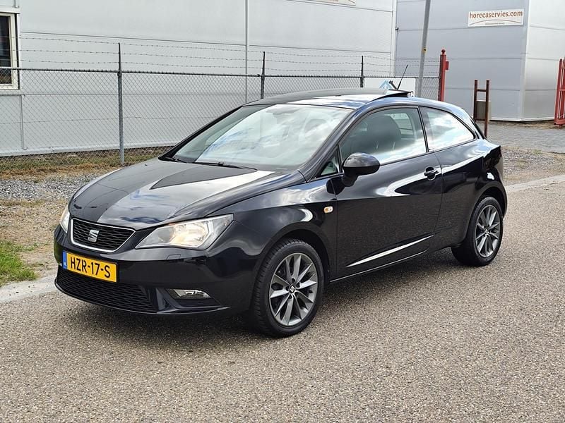 Zwart Gebruikt 2014 Seat Ibiza Sport Hatchback | € 6.950 (Eerlijke prijs) - Afbeelding 1/4