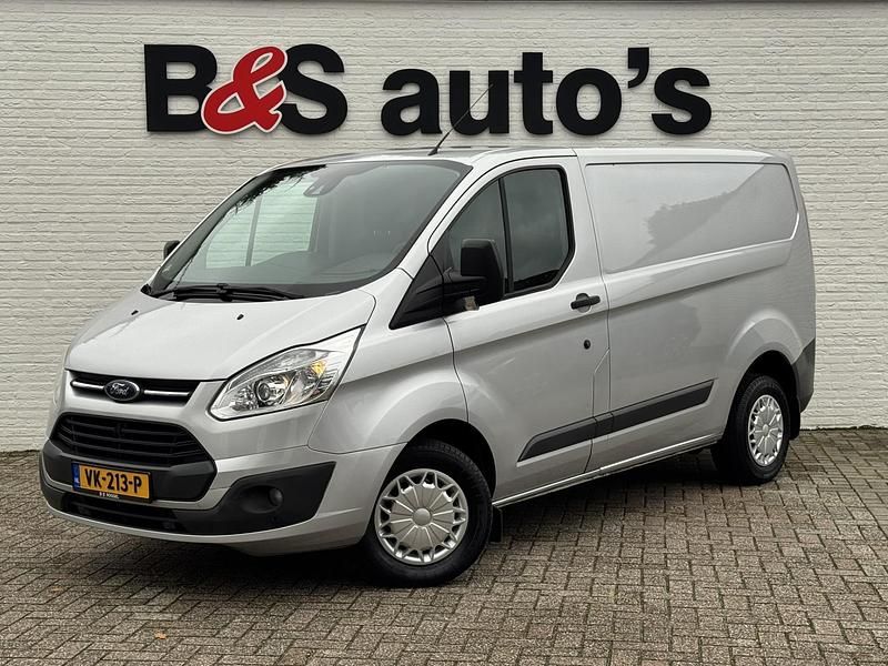 Zilver (metallic) Gebruikt 2014 Ford Transit Custom Trend Van | € 8.400 (Eerlijke prijs) - Afbeelding 1/4