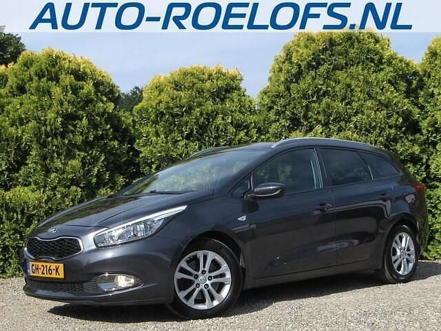 Grijs, metallic lak Gebruikt 2015 Kia Ceed Sportswagon Comfort Stationwagen | € 9.390 (Eerlijke prijs) - Afbeelding 1/4