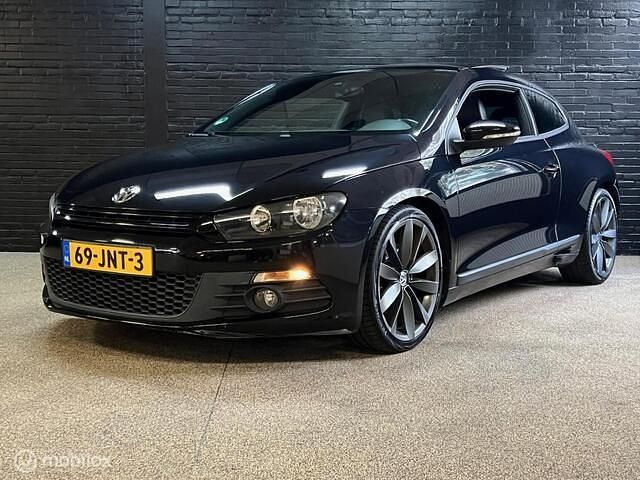 Zwart Gebruikt 2009 VW Scirocco Highline Coupé | € 8.300 (Eerlijke prijs) - Afbeelding 1/4