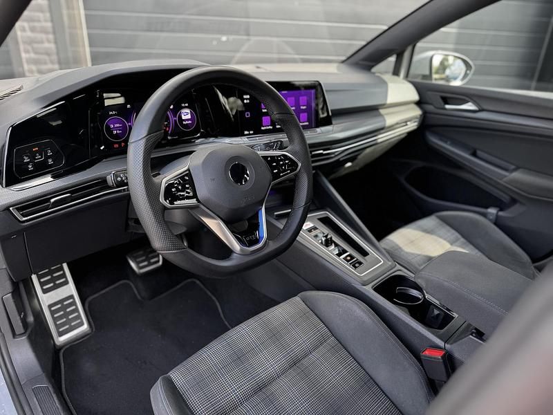 Occasion VW Golf VIII GTE 245 PK (180 kW) 2022 Grijs Hatchback