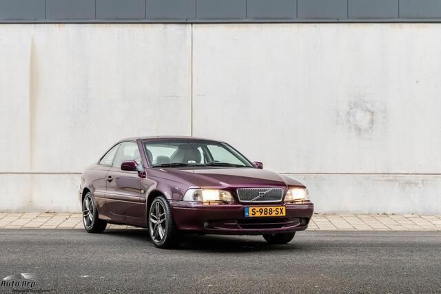 Rood Gebruikt 1999 Volvo C70 Coupé | € 10.950 - Afbeelding 1/4