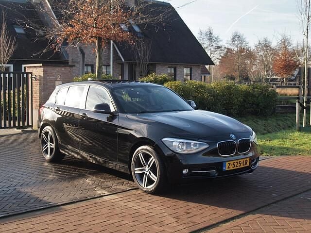 Occasion BMW 118 Basis 170 PK (125 kW) 2012 Zwart Hatchback