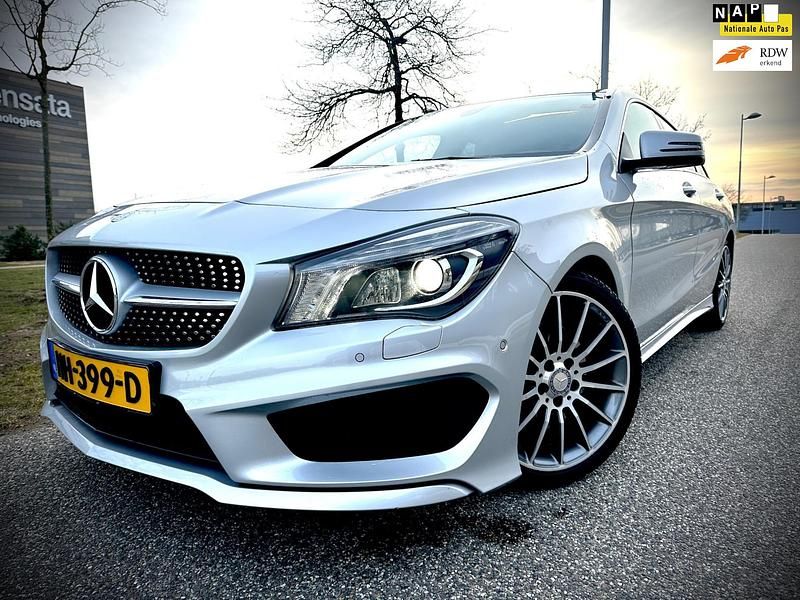 Occasion Mercedes CLA220 Ambition 177 PK (130 kW) 2015 Grijs Sedan
