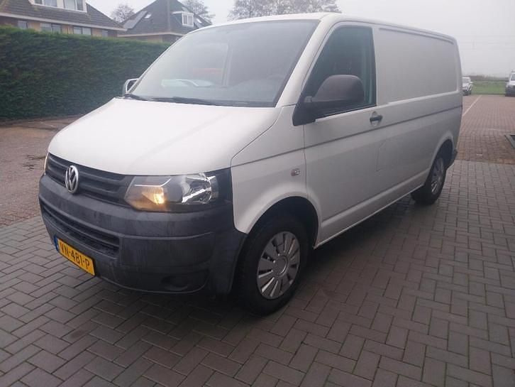 Gebruikt 2015 VW T6 Van | € 10.950 (Eerlijke prijs) - Afbeelding 1/4