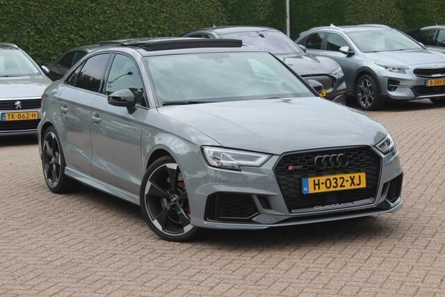Grijs Occasion 2019 Audi RS3 S-Line Sedan | € 44.999 (Eerlijke prijs) - Afbeelding 1/4