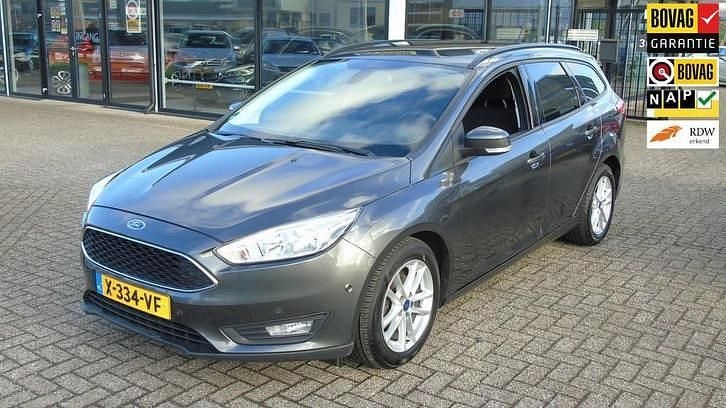 Grijs Gebruikt 2016 Ford Focus Trend Stationwagen | € 11.495 (Eerlijke prijs) - Afbeelding 1/1