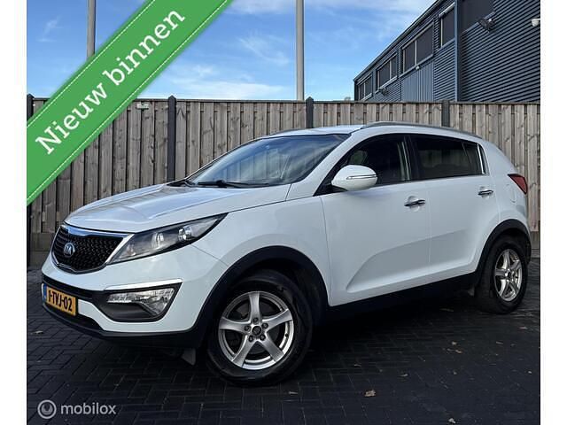 Wit Occasion 2014 Kia Sportage FIFA World Cup Edition SUV | € 9.450 (Goede deal) - Afbeelding 1/4