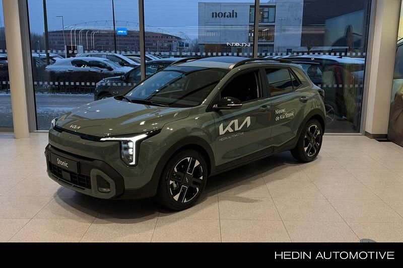 Groen Nieuw 2026 Kia Stonic GT-Line SUV | € 37.190 - Afbeelding 1/4