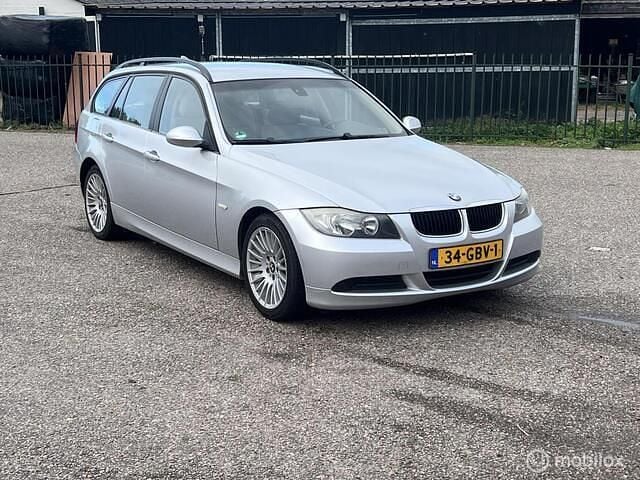 Grijs Gebruikt 2008 BMW 318 Stationwagen | € 1.600 (Super prijs) - Afbeelding 1/4