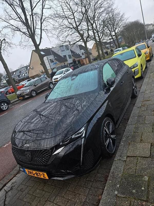 Nieuw 2025 Peugeot e-308 Hatchback | € 37.995 - Afbeelding 1/4