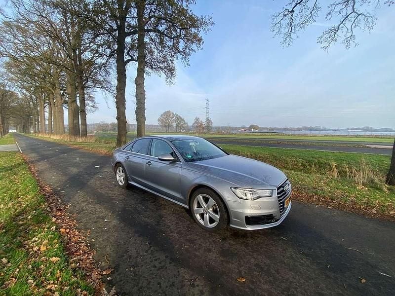 Zilver Gebruikt 2016 Audi A6 Sedan | € 15.500 (Eerlijke prijs) - Afbeelding 1/4