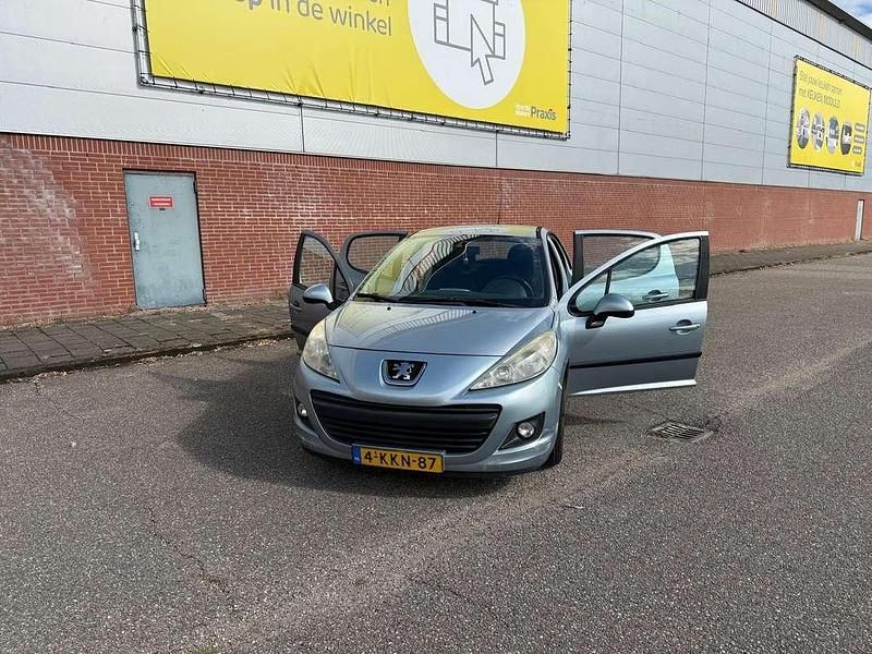 Blauw Occasion 2011 Peugeot 207 Access Hatchback | € 1.750 (Eerlijke prijs) - Afbeelding 1/4