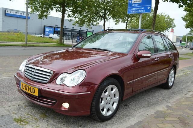 Occasion Mercedes C230 Elegance 204 PK (150 kW) 2005 Rood Stationwagen