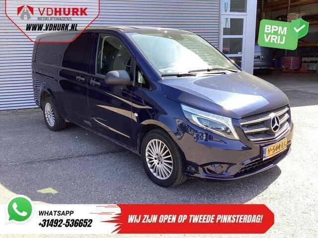 Blauw Gebruikt 2018 Mercedes Vito MPV | € 12.900 - Afbeelding 1/3