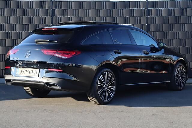 Occasion Mercedes CLA250 Shooting Brake Luxury 218 PK (160 kW) 2022 Zwart Stationwagen