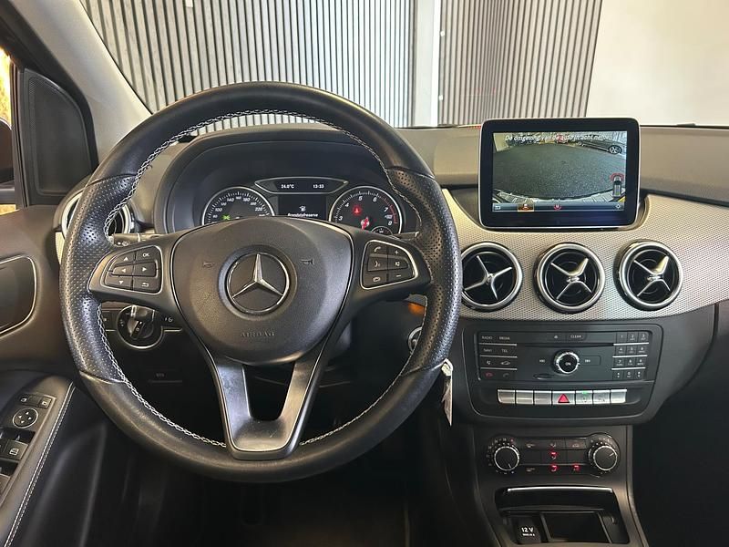 Occasion Mercedes B180 Ambition 123 PK (90 kW) 2017 Blauw MPV