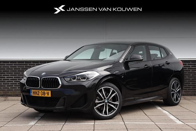 Zwart Gebruikt 2020 BMW X2 Executive SUV | € 28.845 (Eerlijke prijs) - Afbeelding 1/4