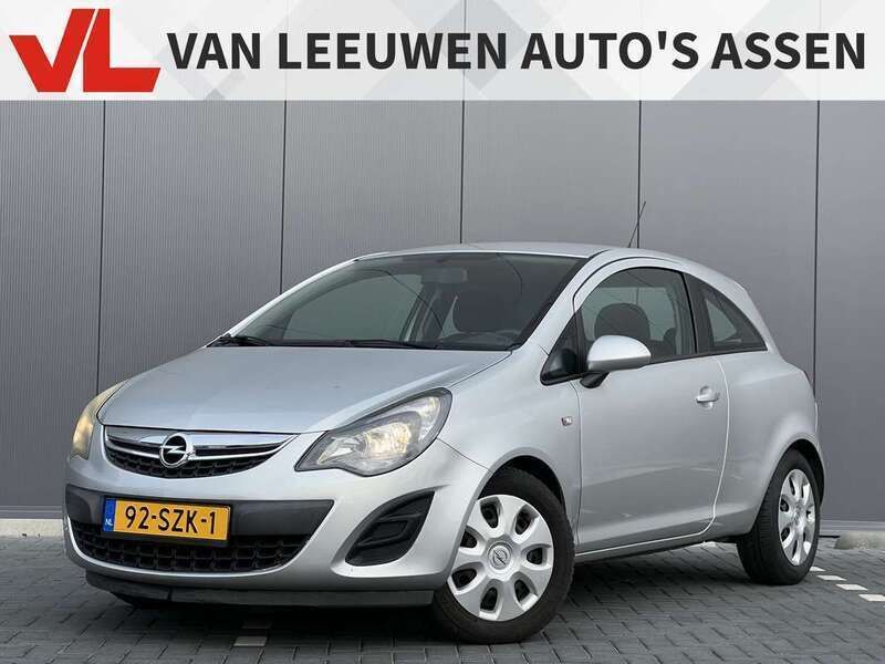 Grijs Gebruikt 2011 Opel Corsa Selection Hatchback | € 1.999 (Goede deal) - Afbeelding 1/4