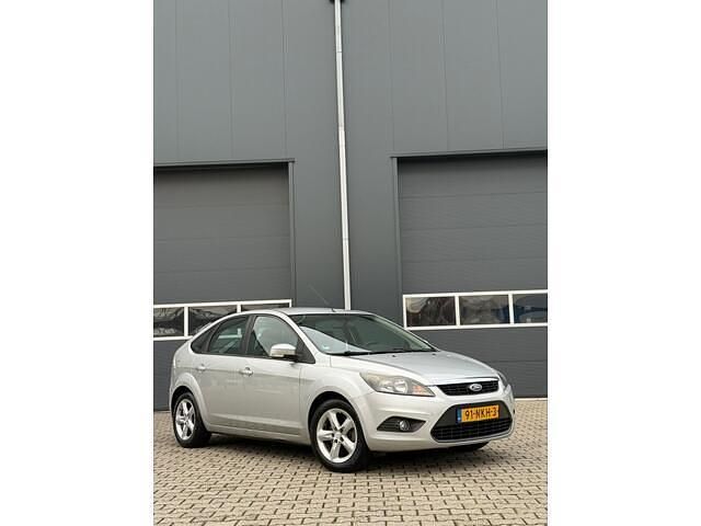 Occasion Ford Focus Ghia 101 PK (74 kW) 2010 Grijs (metallic) Hatchback