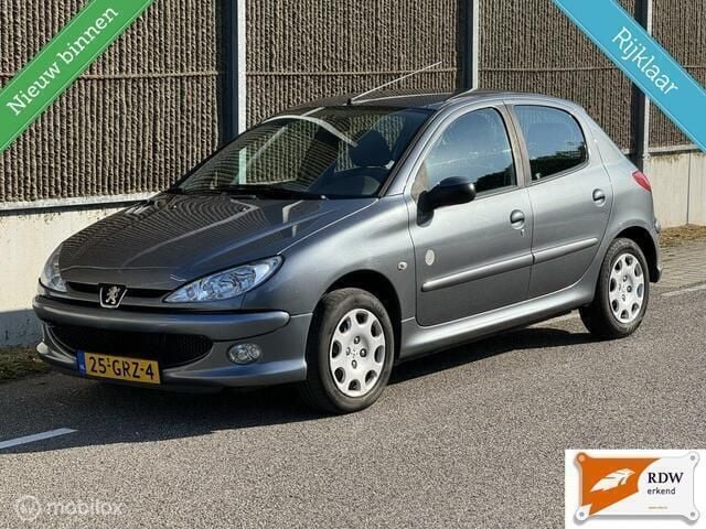 Grijs Gebruikt 2008 Peugeot 206 Hatchback | € 2.450 (Iets duurder) - Afbeelding 1/4