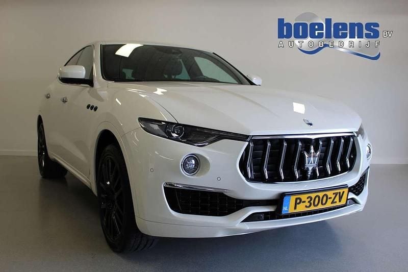 Wit Gebruikt 2022 Maserati Levante SUV | € 91.846 - Afbeelding 1/4