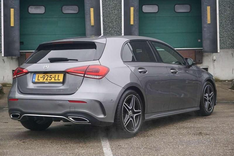 Occasion Mercedes A180 Premium Plus 136 PK (100 kW) 2020 Grijs Hatchback