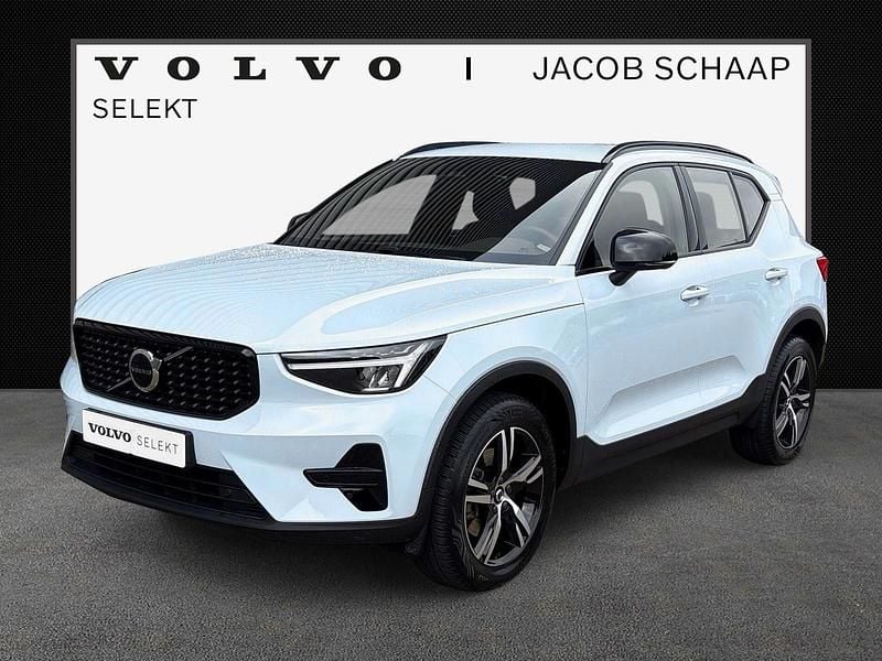 Blauw Gebruikt 2024 Volvo XC40 Plus SUV | € 43.800 (Duur) - Afbeelding 1/4
