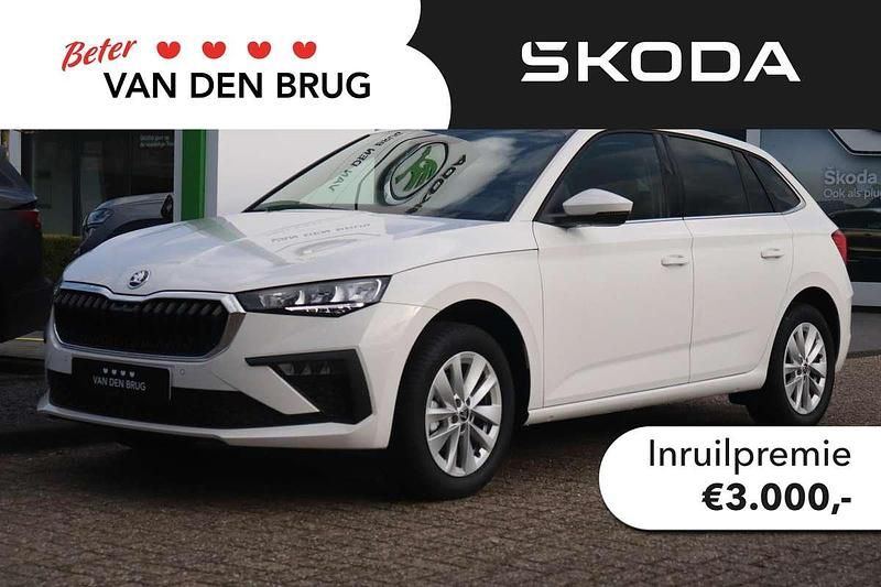 Wit Nieuw 2025 Skoda Scala Business Line Hatchback | € 29.475 (Eerlijke prijs) - Afbeelding 1/4