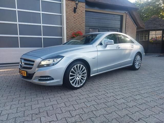 Grijs Occasion 2012 Mercedes CLS350 Sedan | € 19.950 - Afbeelding 1/4