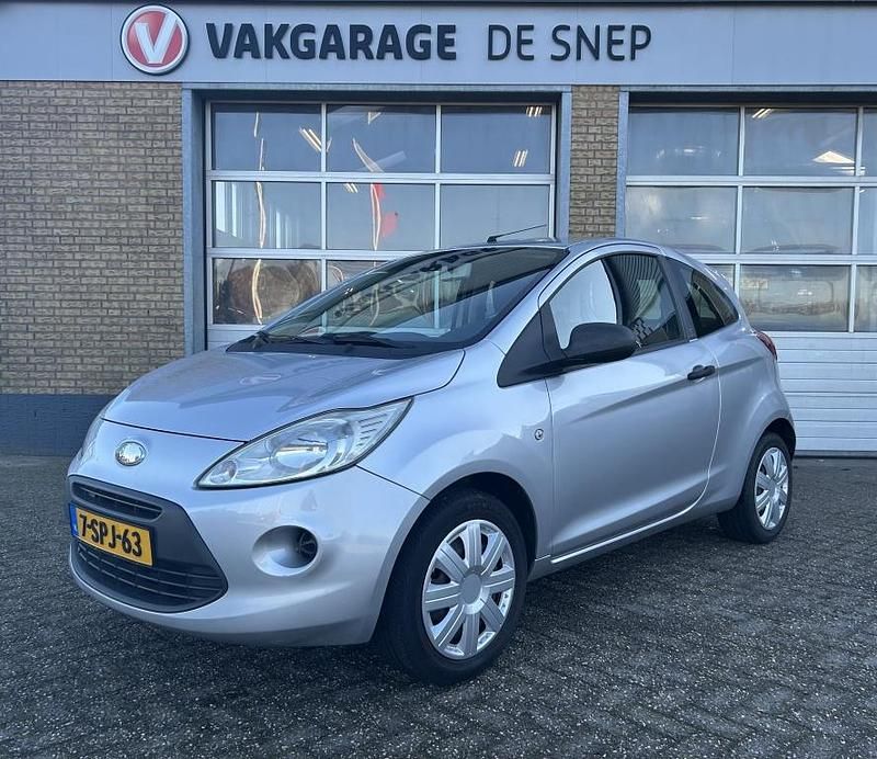 Grijs Gebruikt 2009 Ford Ka Plus Trend Hatchback | € 2.375 - Afbeelding 1/4
