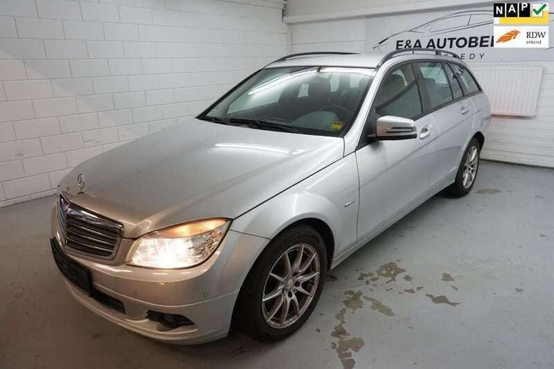 Zilver Gebruikt 2010 Mercedes 200 MPV | € 4.450 (Super prijs) - Afbeelding 1/4