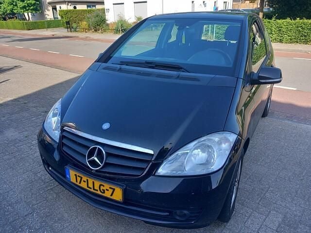Zwart Gebruikt 2010 Mercedes A160 Business MPV | € 1.999 (Super prijs) - Afbeelding 1/4