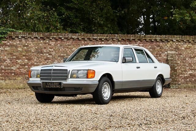 Wit Gebruikt 1983 Mercedes 380 Classic Sedan | € 43.500 - Afbeelding 1/4