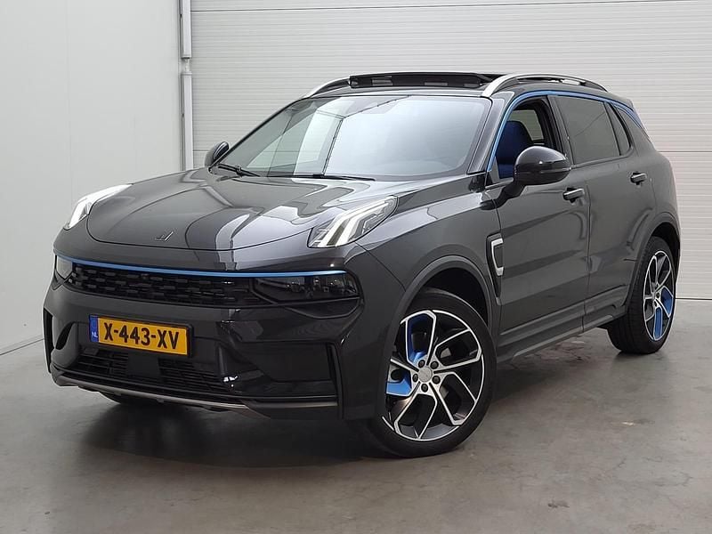 Zwart Gebruikt 2024 Lynk & Co 01 SUV | € 27.200 (Eerlijke prijs) - Afbeelding 1/4