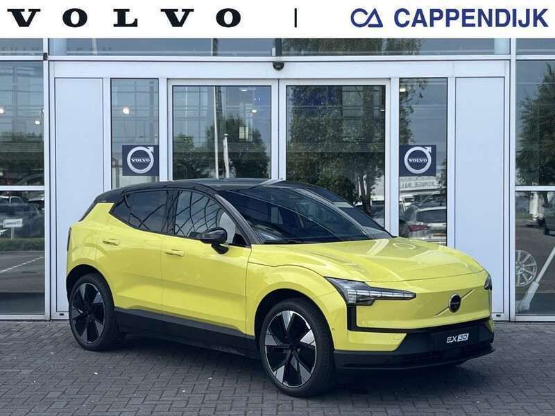 Geelmoss yellow Nieuw 2024 Volvo EX30 Ultra SUV | € 43.640 - Afbeelding 1/4