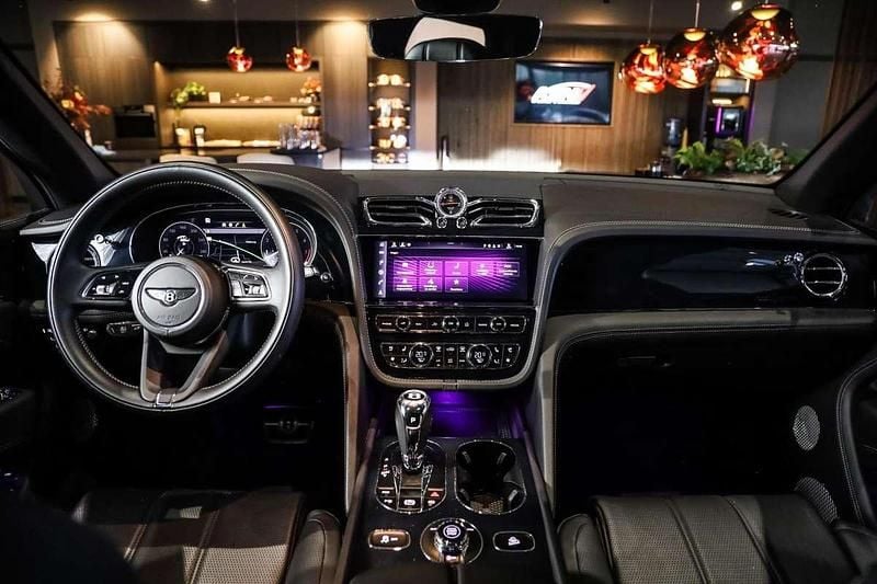 Occasion Bentley Bentayga 551 PK (405 kW) 2021 Zwart SUV